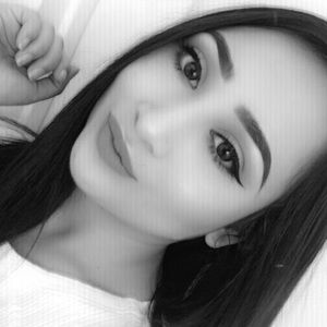 Meet your Posher, Alicia